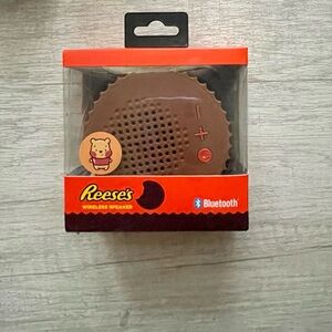 Brown Wireless Bluetooth Speaker